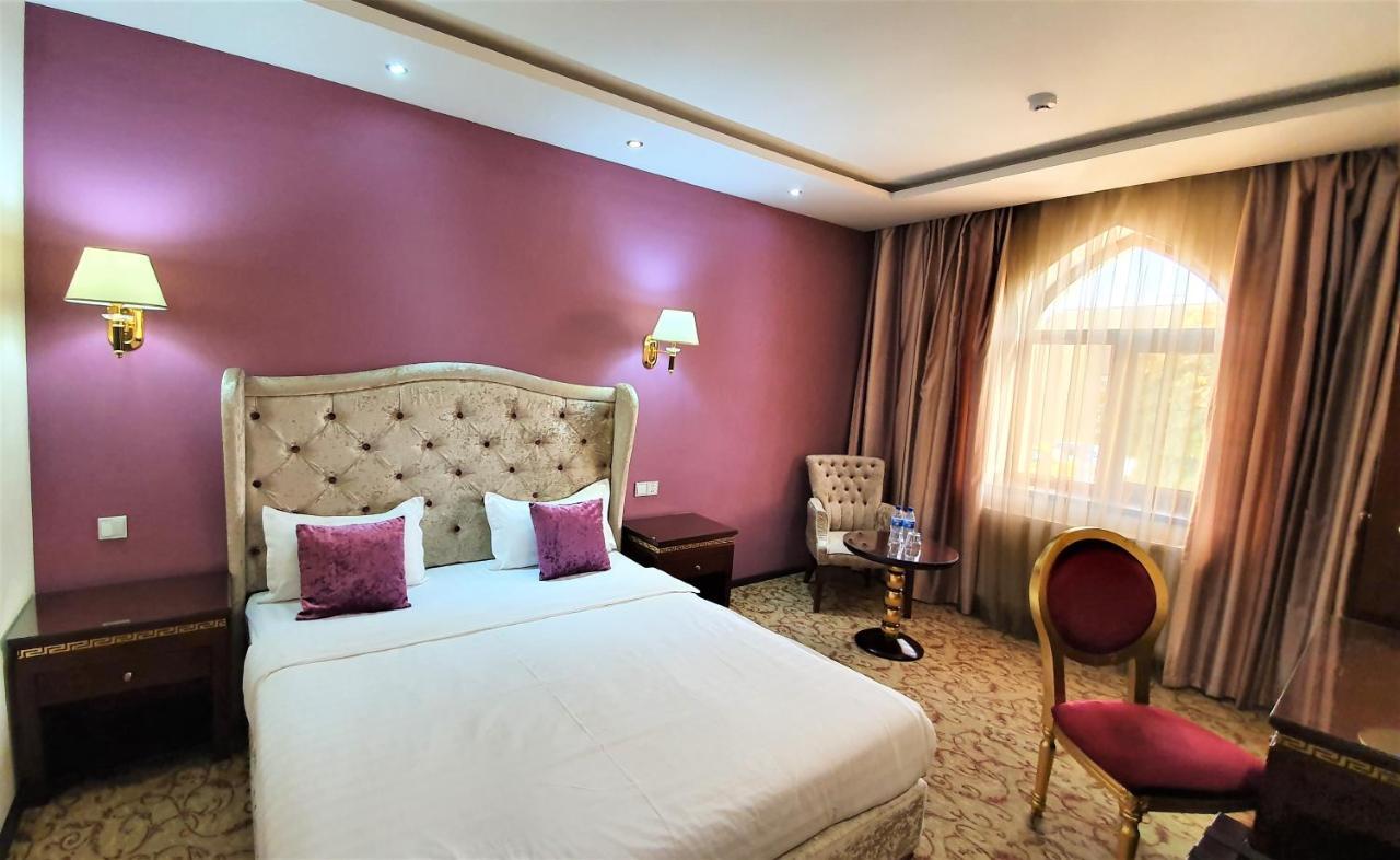 Emirhan Hotel Samarkand Eksteriør billede