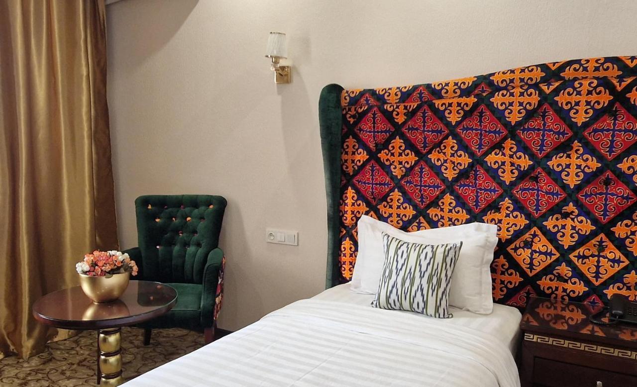 Emirhan Hotel Samarkand Eksteriør billede