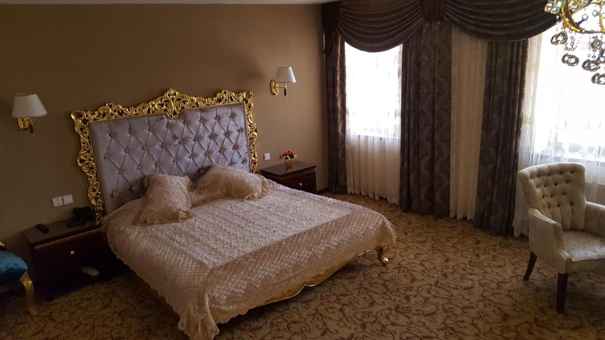Emirhan Hotel Samarkand Eksteriør billede