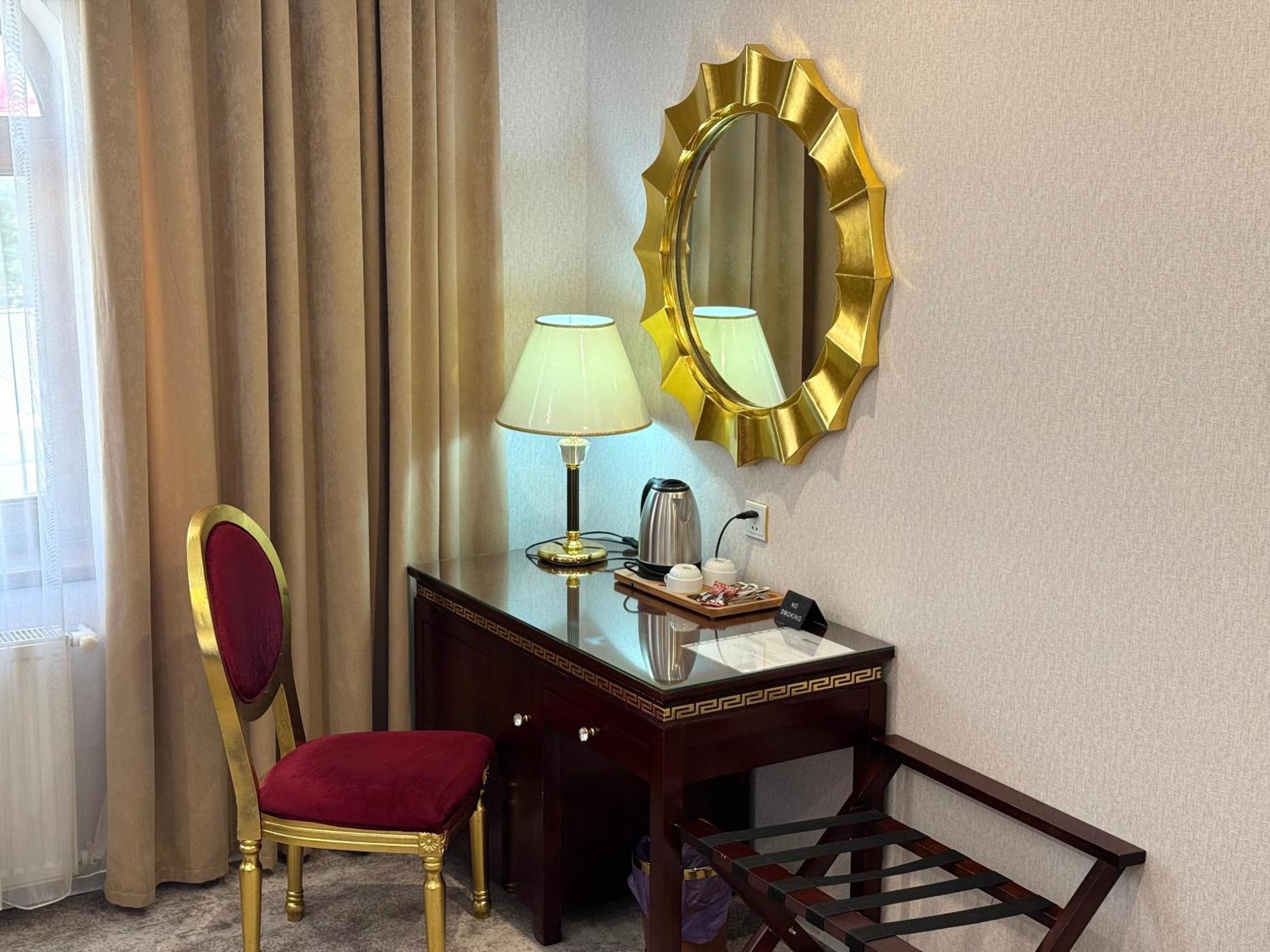 Emirhan Hotel Samarkand Eksteriør billede