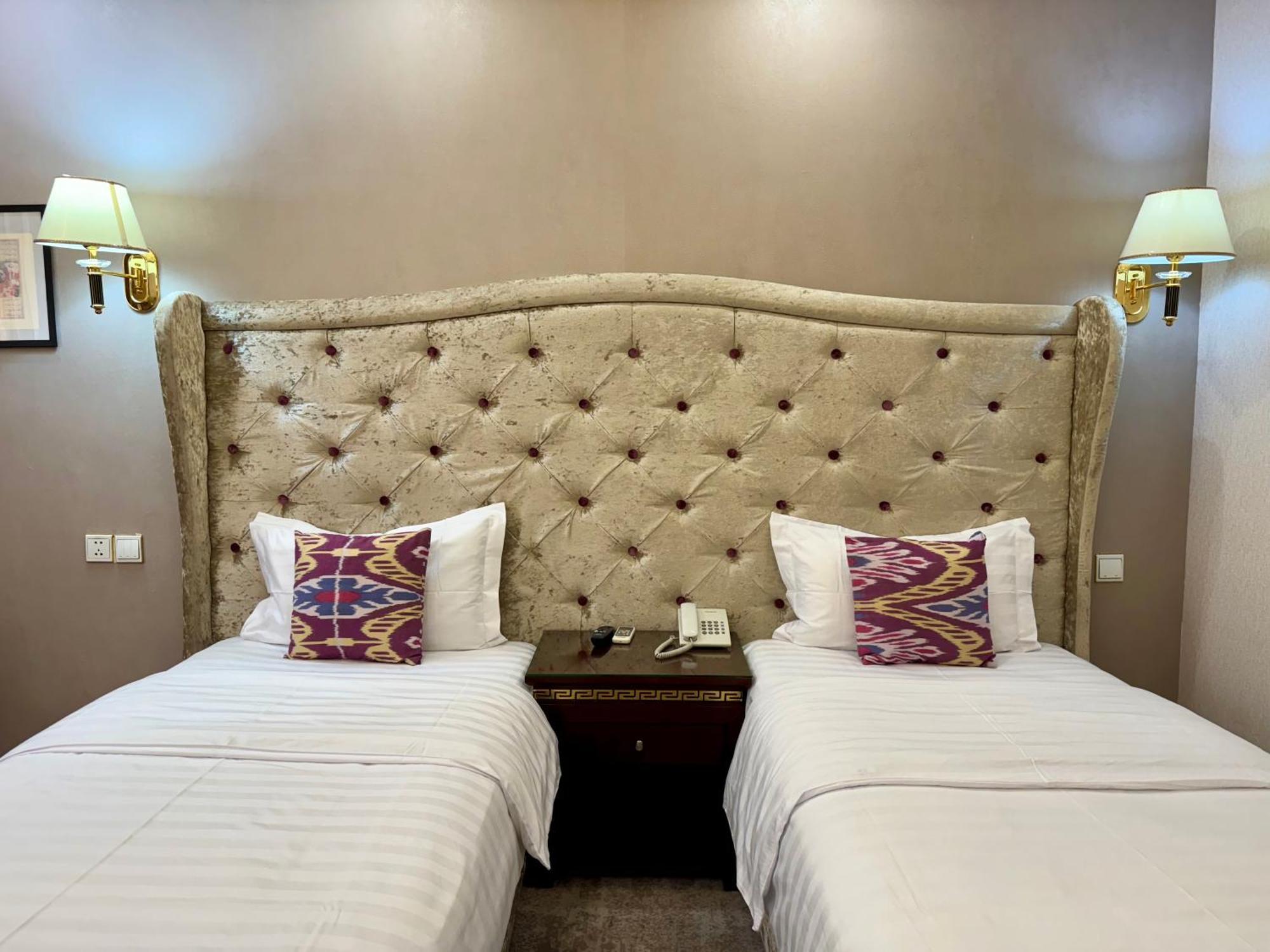 Emirhan Hotel Samarkand Eksteriør billede